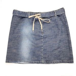 Vintage Y2K Tommy Hilfiger Skirt Women’s Size 6 Denim Mini Skirt Faded Blue Wash